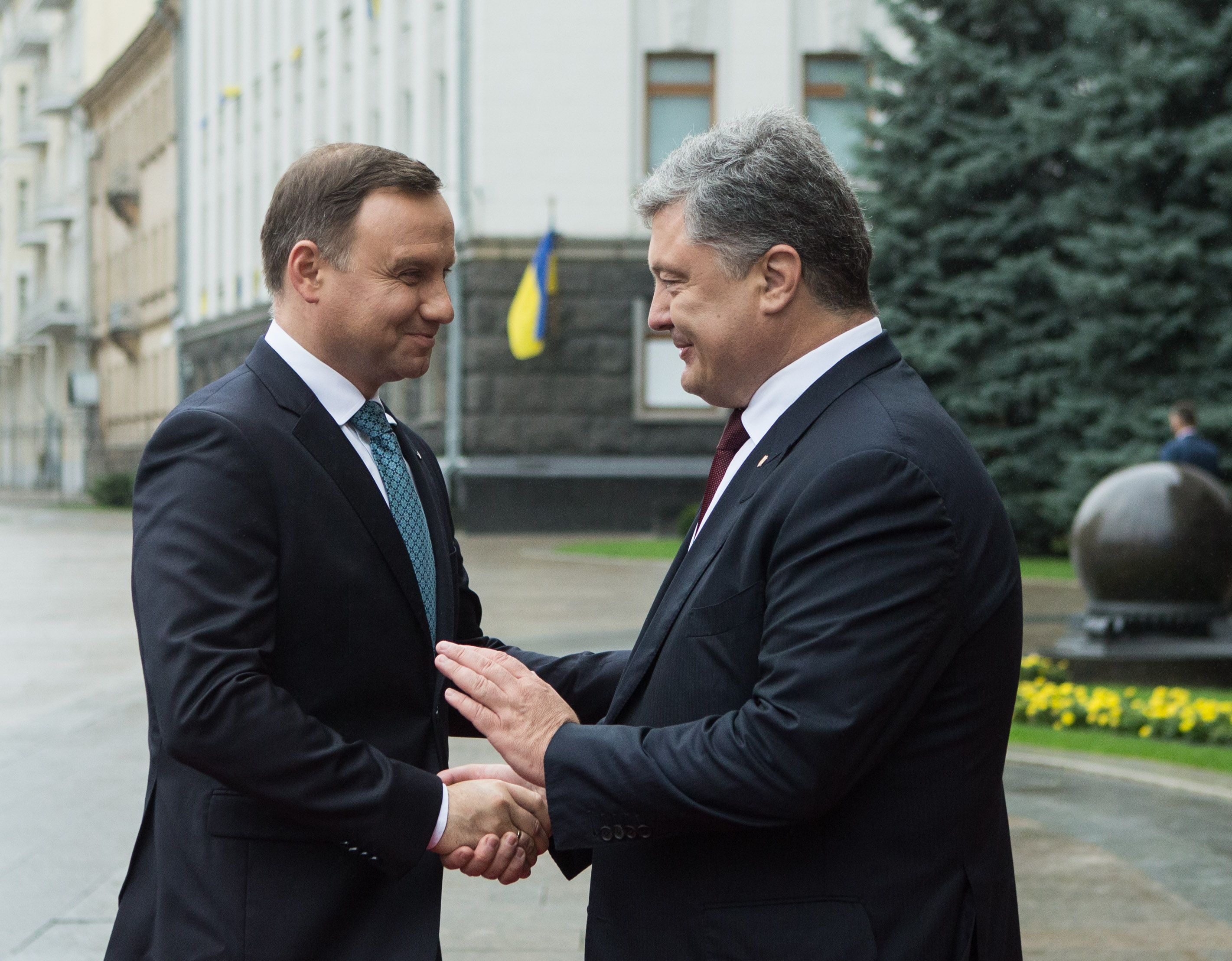 Президенти України і Польщі розмовляють тет-а-тет