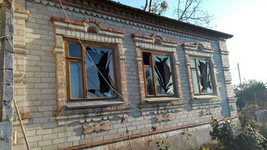 На Донеччині бойовики розстрілюють мирні села