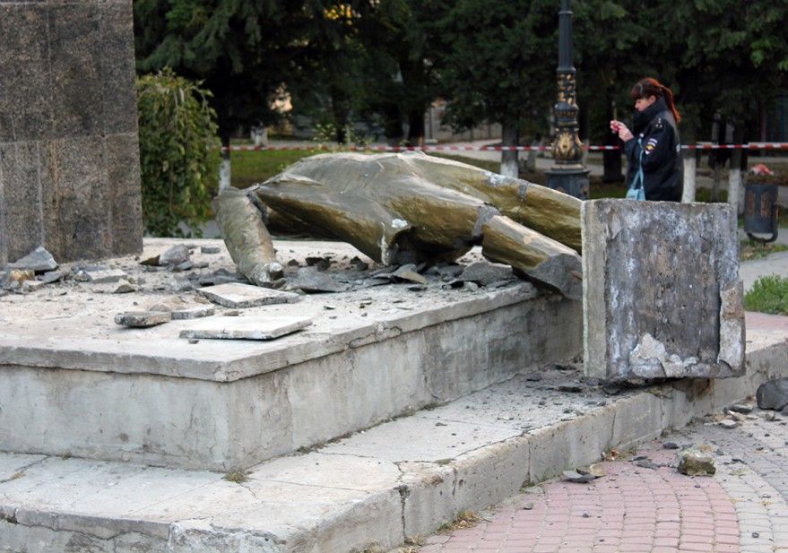 У Судаку розбили пам’ятник Леніну (фото)