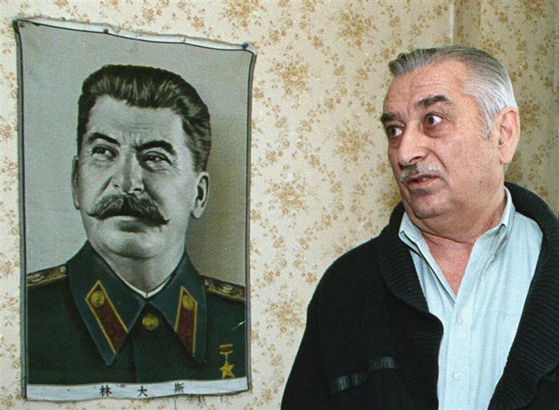 Онук Сталіна Євген Джугашвілі помер на вулиці Москви