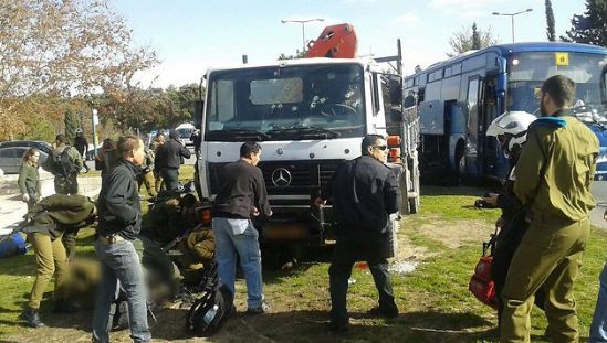 Вантажівка в Єрусалимі протаранила молодь: 4 загиблих