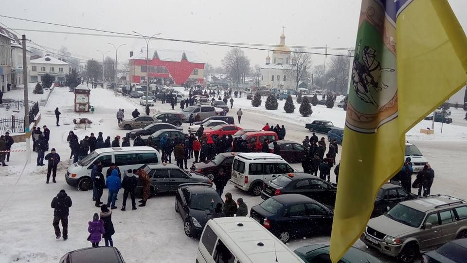 На Житомирщині кинули гранату в натовп через бурштин (фото)
