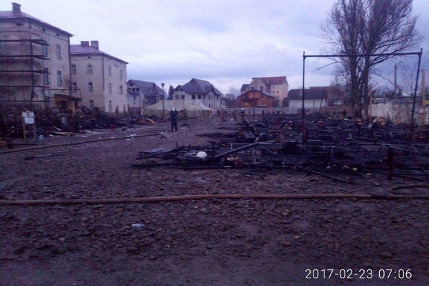В Коломиї згоріло військове наметове містечко 10-ї бригади (відео)