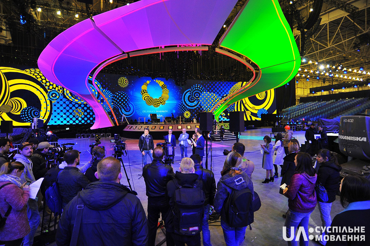 У Києві показали головну сцену Євробачення (фото)