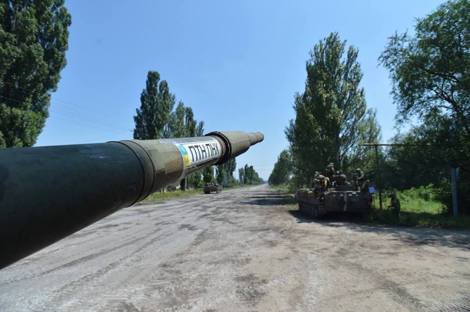 На Дніпропетровщині вибухнули боєприпаси на полігоні: поранено 8 танкістів