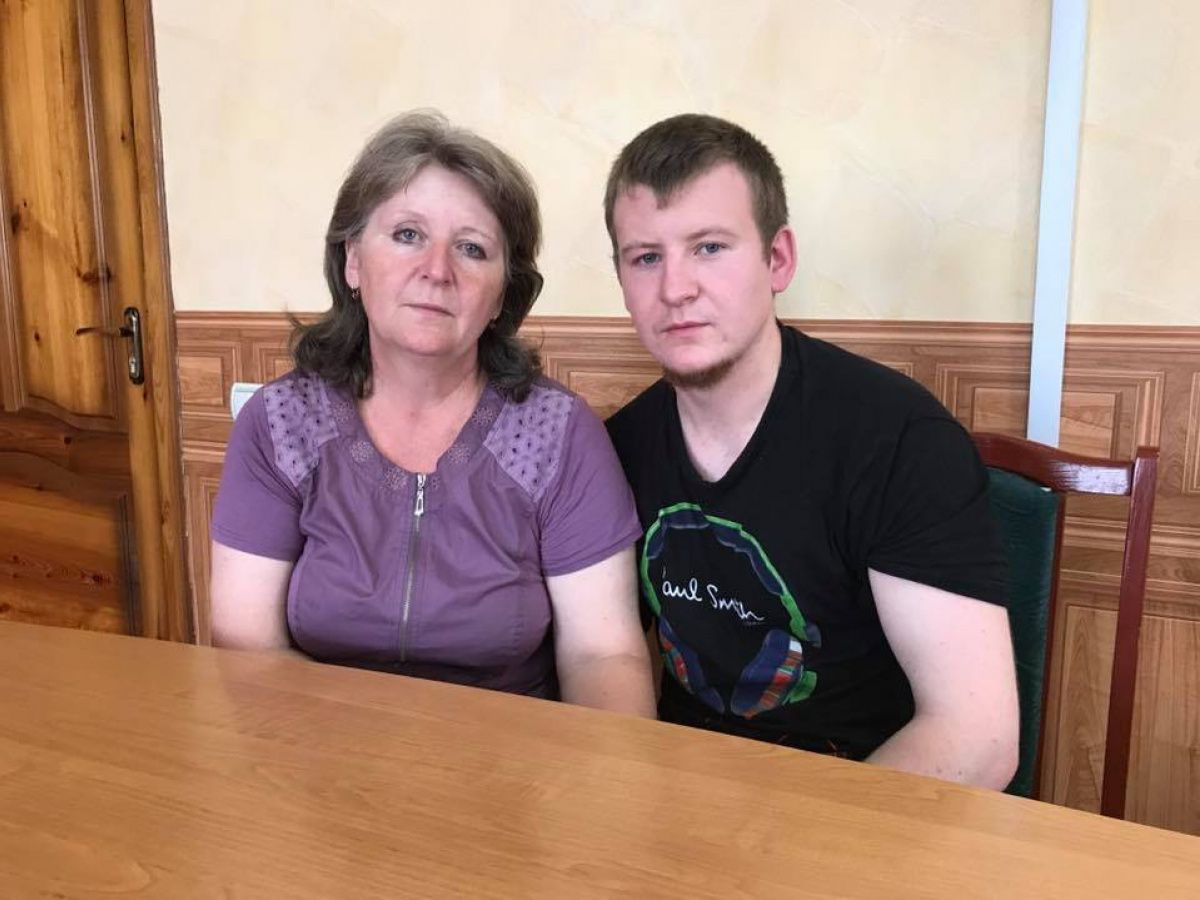 «Потрібно не воювати, а дружити»: висновок матері полоненого Агєєва із російської агресії (відео)