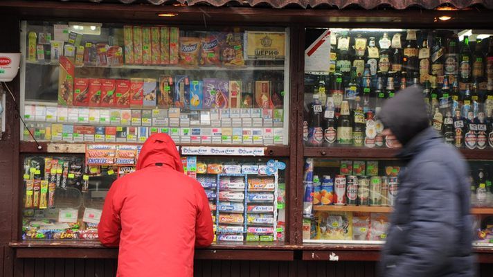 У Києві заборонили продавати алкоголь у «ларьках»
