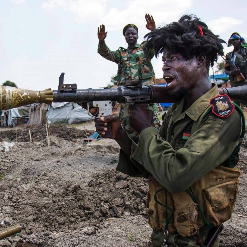Україні закидають незаконні поставки зброї до Південного Судану