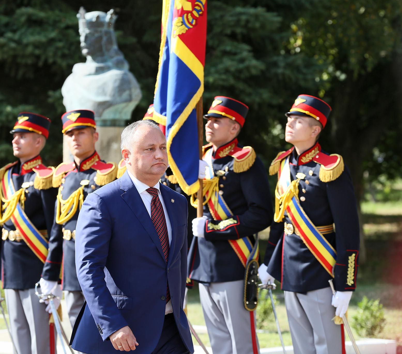 Додон хоче позбутися армії Молдови