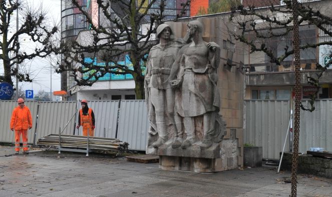 У Щецині демонтували пам'ятник подяки радянській армії