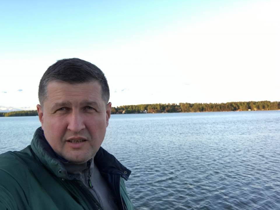 Депутат Ігор Попов горює через розбій, скоєний сином (відео)