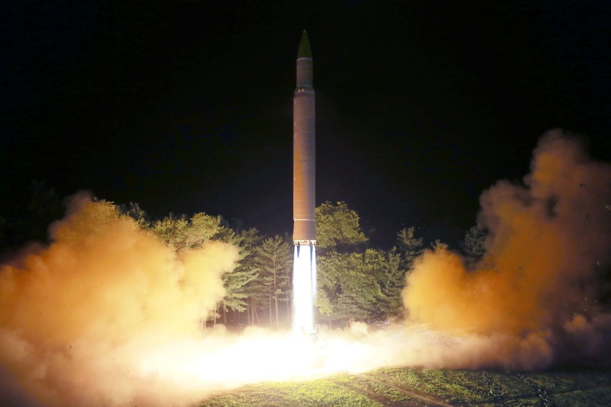 Північна Корея запустила балістичну ракету в бік Японії