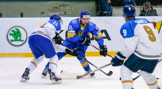 Невдалий старт: українські хокеїсти практично «всуху» програли збірній Казахстану