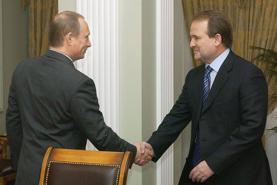 Путін зустрівся з Медведчуком для обговорення обміну полоненими