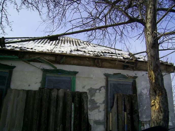 На Луганщині обстріляли з артилерії цивільні будинки