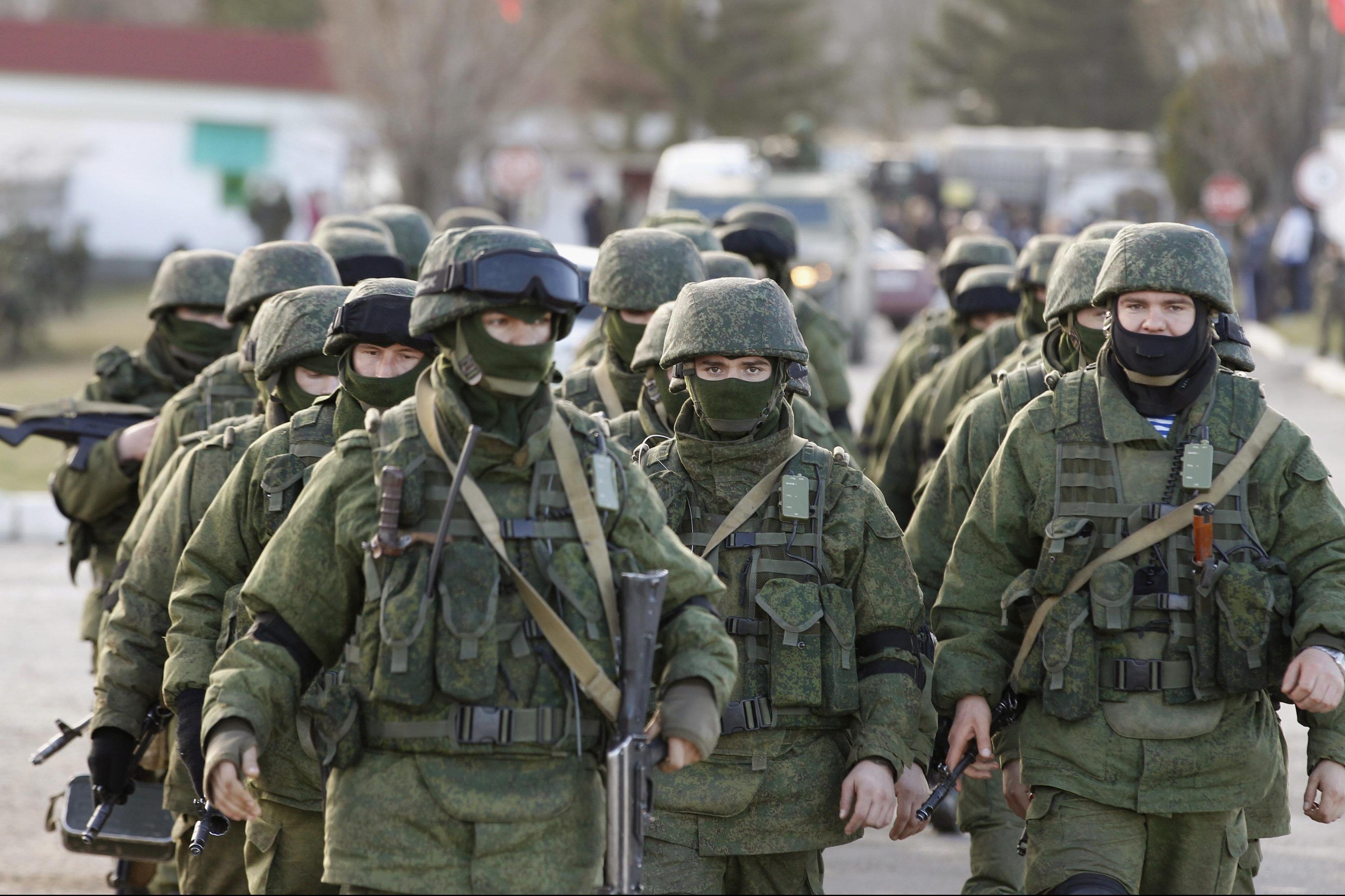 Росія розпочала військові навчання в Криму