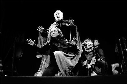 Якщо жити, то з Шекспіром: несподіванки у «Гамлеті» львівського театру «І люди, і ляльки»