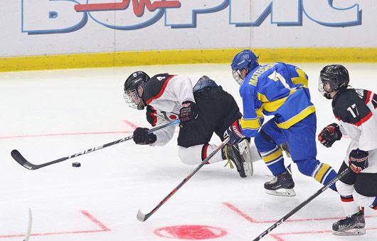 Виправити реноме вітчизняного хокею мають шанс українські юніори