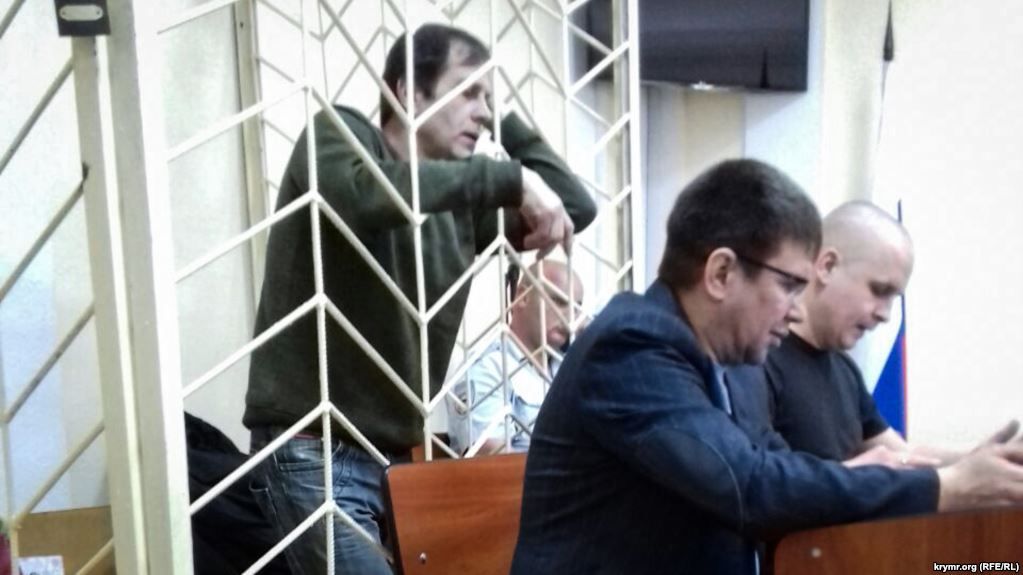 Володимир Балух не збирається припиняти голодування: його спробували примусово годувати
