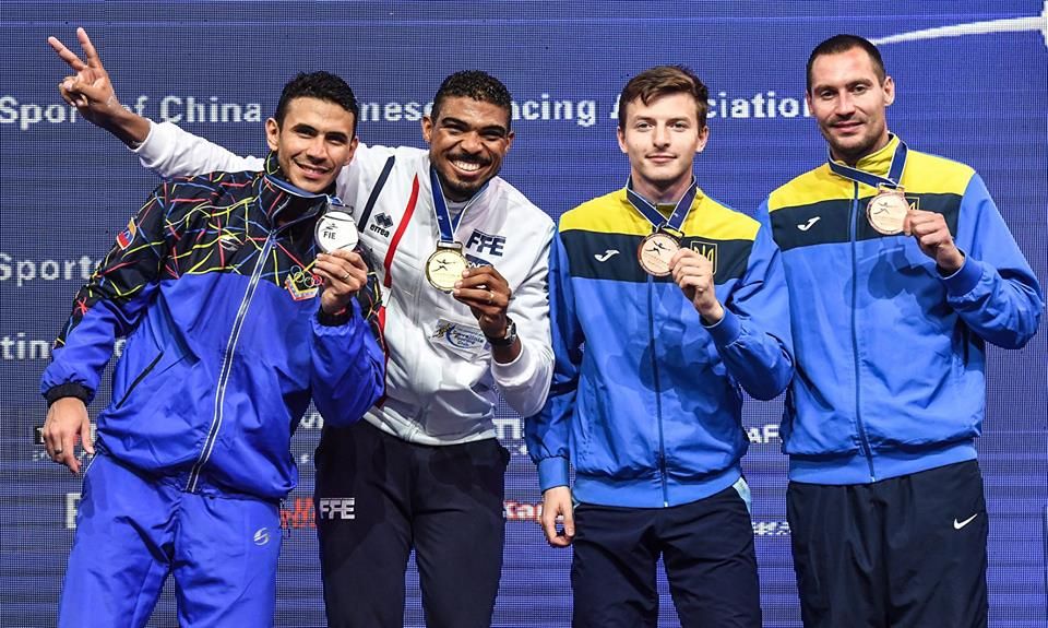 Українці Богдан Нікішин та Роман Свічкар завоювали бронзу на ЧМ з фехтування в Китаї