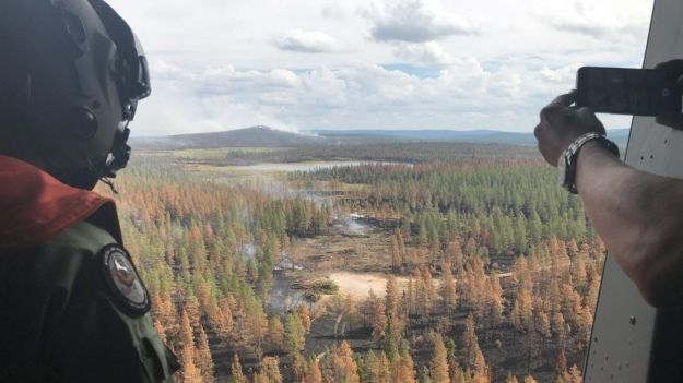 У Швеції бомбами гасять лісову пожежу на території військового полігону