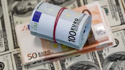 Гривня, євро та всі-всі: долар стрімко укріплюється до більшості валют