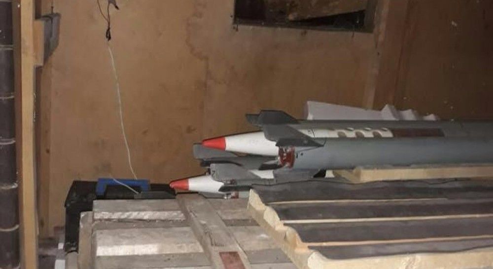 У гаражі під Одесою виявили схованку з 18 реактивними та протиградовими ракетами