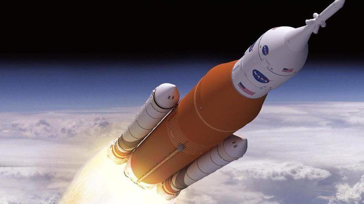 SpaceX підписала контракт з першим космічним туристом, який пролетить навколо Місяця