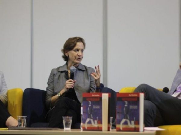 Енн Епплбом «Червоний голод»: українські історики вказують на помилки лауреатці Пулітцерівської премії