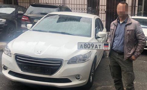 У Києві затримали водія краденого авто з номерами «ДНР»