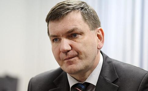 Керівник прокурорів у справах Майдану Горбатюк отримав назад вкрадене посвідчення та уникнув догани