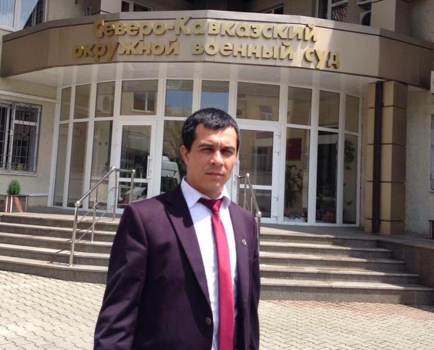 Адвокат кримських татар та полонених моряків України затриманий в окупованому Криму