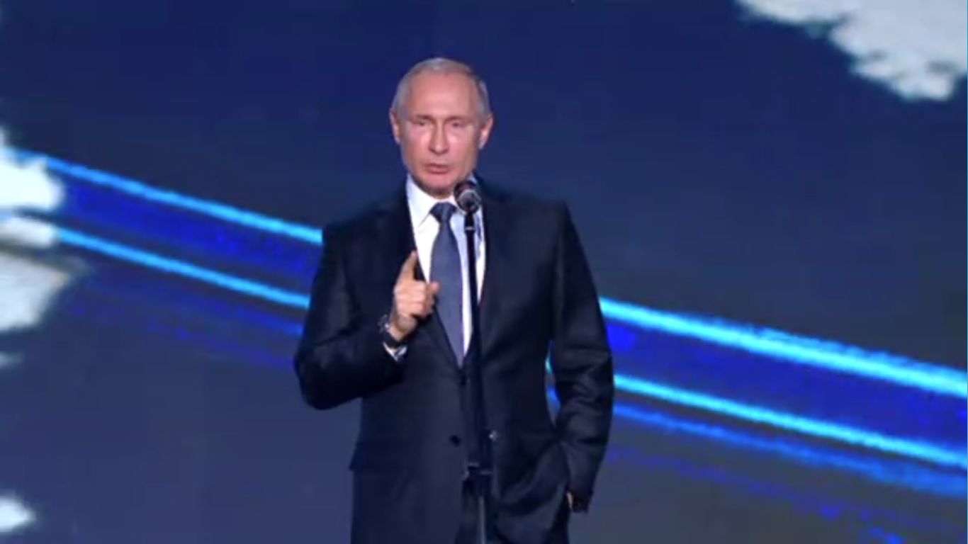 Путін переконував НАТО, що Україна - помилка історії