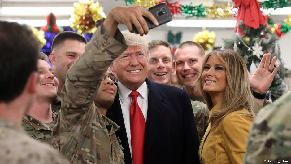 Трамп з дружиною несподівано прилетіли на американську військову базу в Іраку
