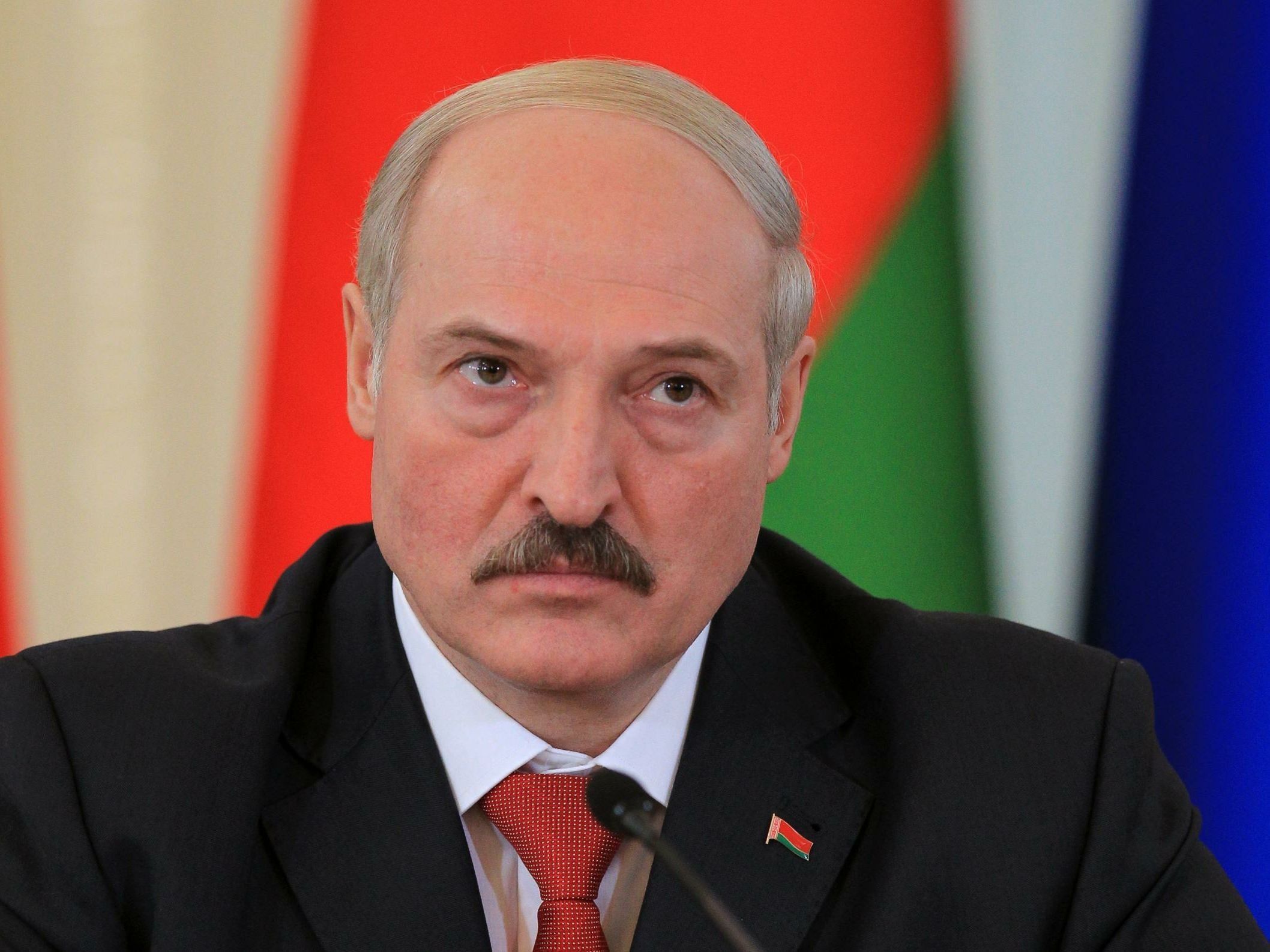 «Зберегти країну»: Лукашенко в привітанні з Новим роком натякнув на розрив з Росією
