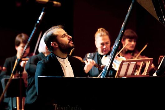 Піаніст Станіслав Христенко зі США концертує у Луцьку