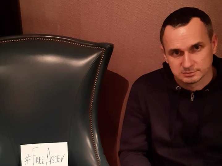 Олег Сенцов у Лондоні долучився до акції на підтримку заручника ДНР Асєєва