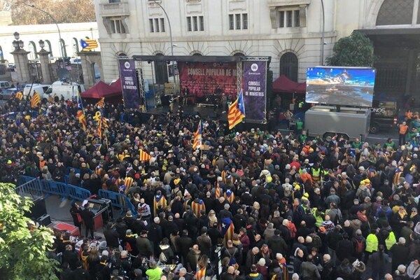 В Іспанії затримали українця через референдум в Каталонії