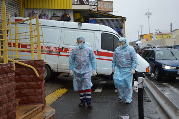 Коронавірус: Київ лідирує за кількістю інфікованих