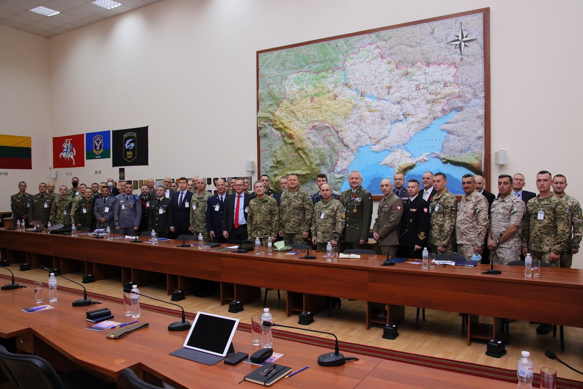 Командування ЗСУ не виключає поширення військової агресії з боку Росії, фото