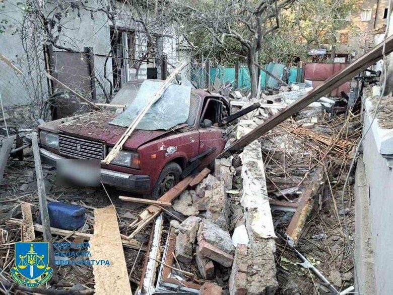 Нічна атака Одещини: пошкоджені припортові склади і житлові будинки