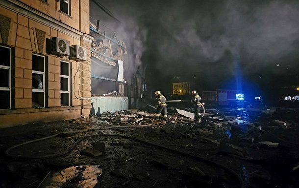 Удар росіян по Одесі: 8 поранених, є руйнування