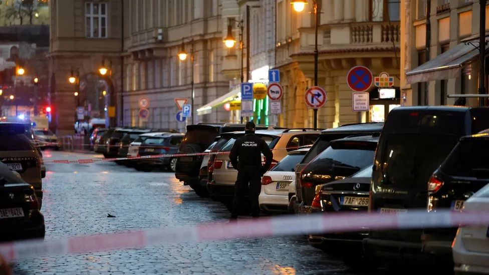 Стрілянина в центрі Праги: 11 загиблих, понад 30 поранених