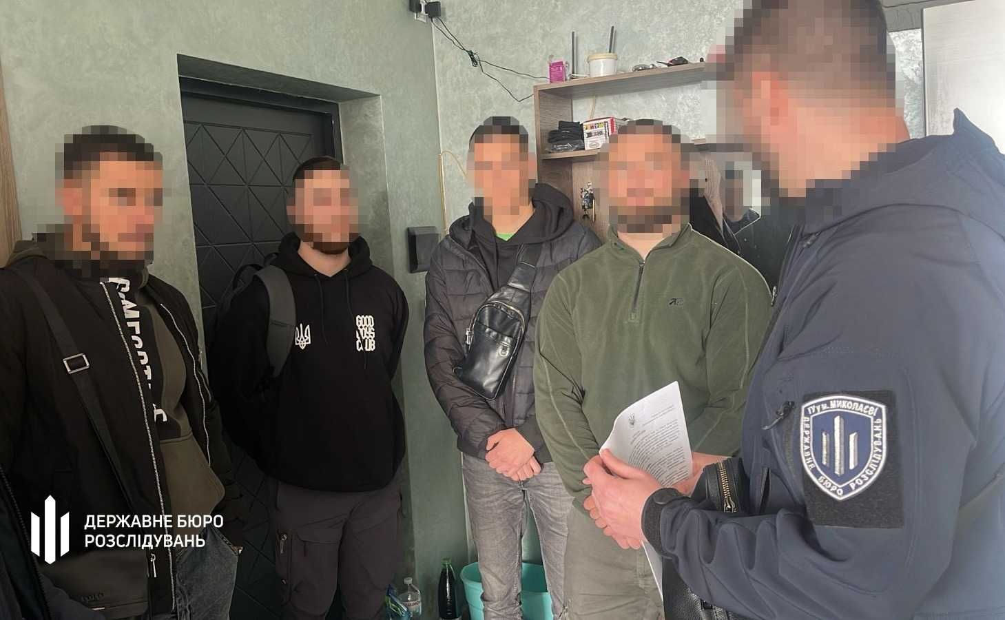 Розстріл поліцейських на Вінниччині: ДБР викрило військових, які допомагали підозрюваним втікати