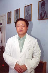 Професор Кан Кай.