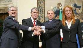 В Італії Ющенко не лише розпускав парламент,