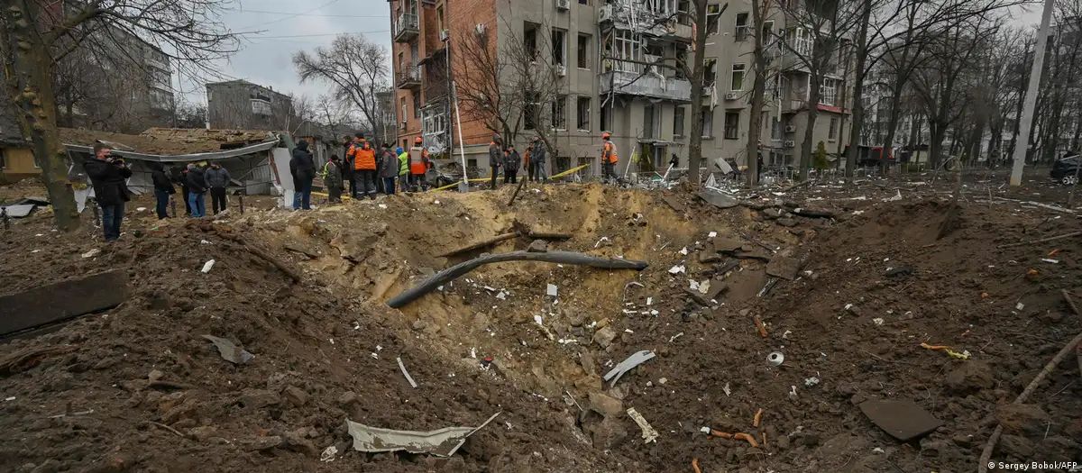 Рашисти вгатили по житловому району Харкова, є загиблі та поранені
