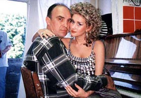 Красива жінка незаміжня?