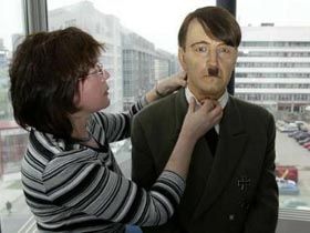 Гітлер повернувся до Берліна