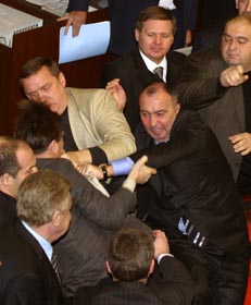 Про депутатський імунодефіцит,